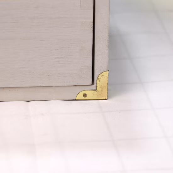 BSCI y FSC venden al por mayor el organizador de madera blanco de la oficina del escritorio de la caja de presentación de la joyería de los artes de madera de Shandong para la tabla